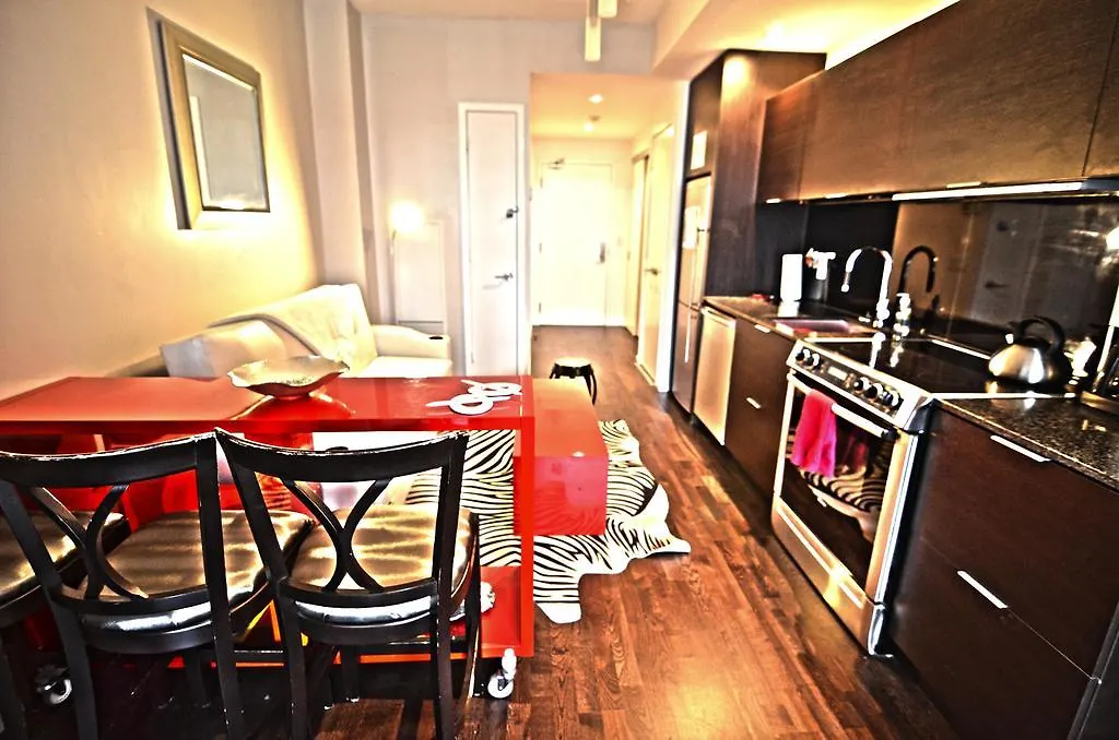 Toronto Escape - Entertainment District- 8 Charlotte Street Apartment Canada