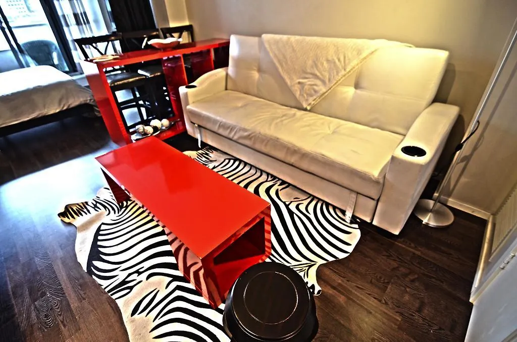 Toronto Escape - Entertainment District- 8 Charlotte Street Apartment Canada