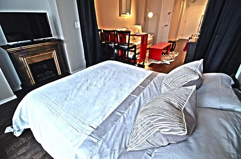 Toronto Escape - Entertainment District- 8 Charlotte Street Apartment