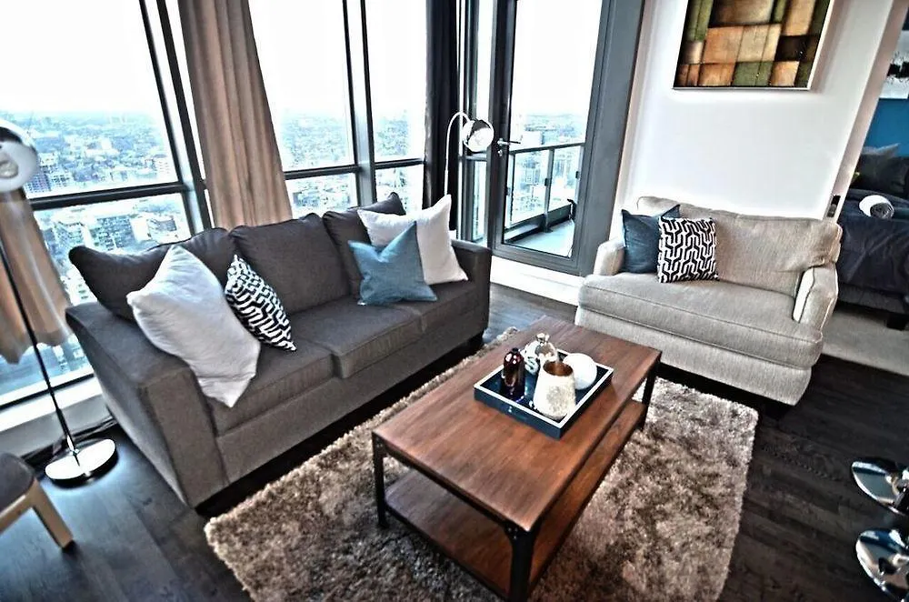 Toronto Escape - Entertainment District- 8 Charlotte Street Apartment