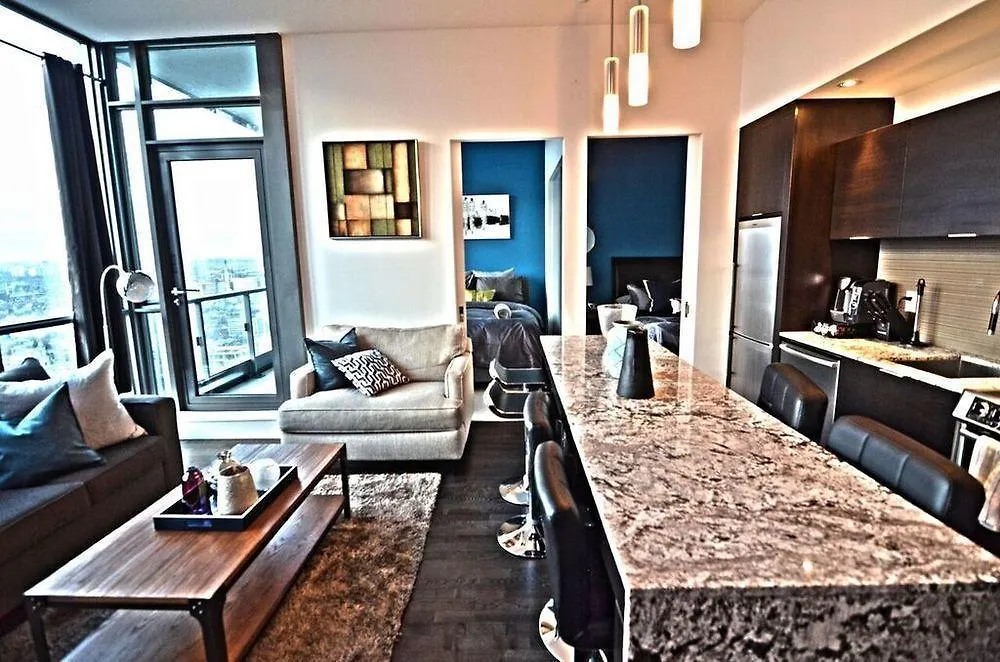 Toronto Escape - Entertainment District- 8 Charlotte Street Apartment